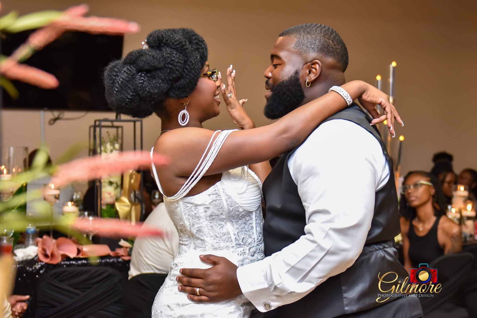 Wedding couple first dance